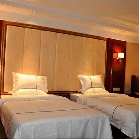 Borman Hotel Guangzhou Panyu Qiaonan Aoyuan Plaza Экстерьер фото